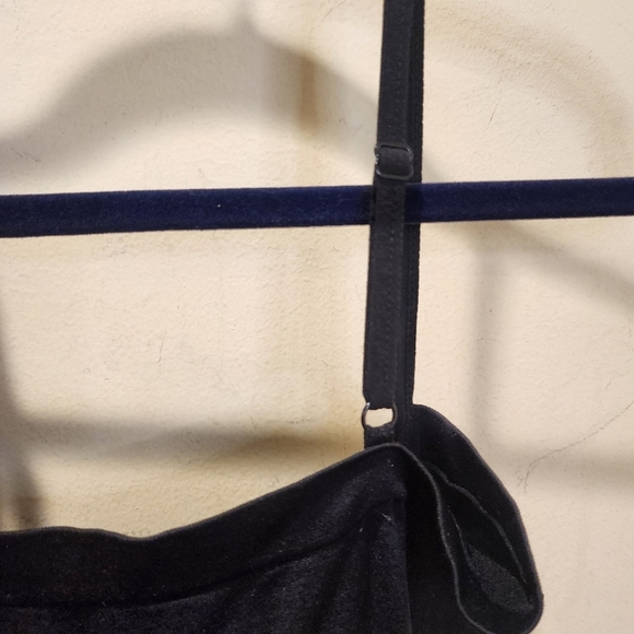 The Secret Agent Women's Black Slimmer size XL - Picture 9 of 12